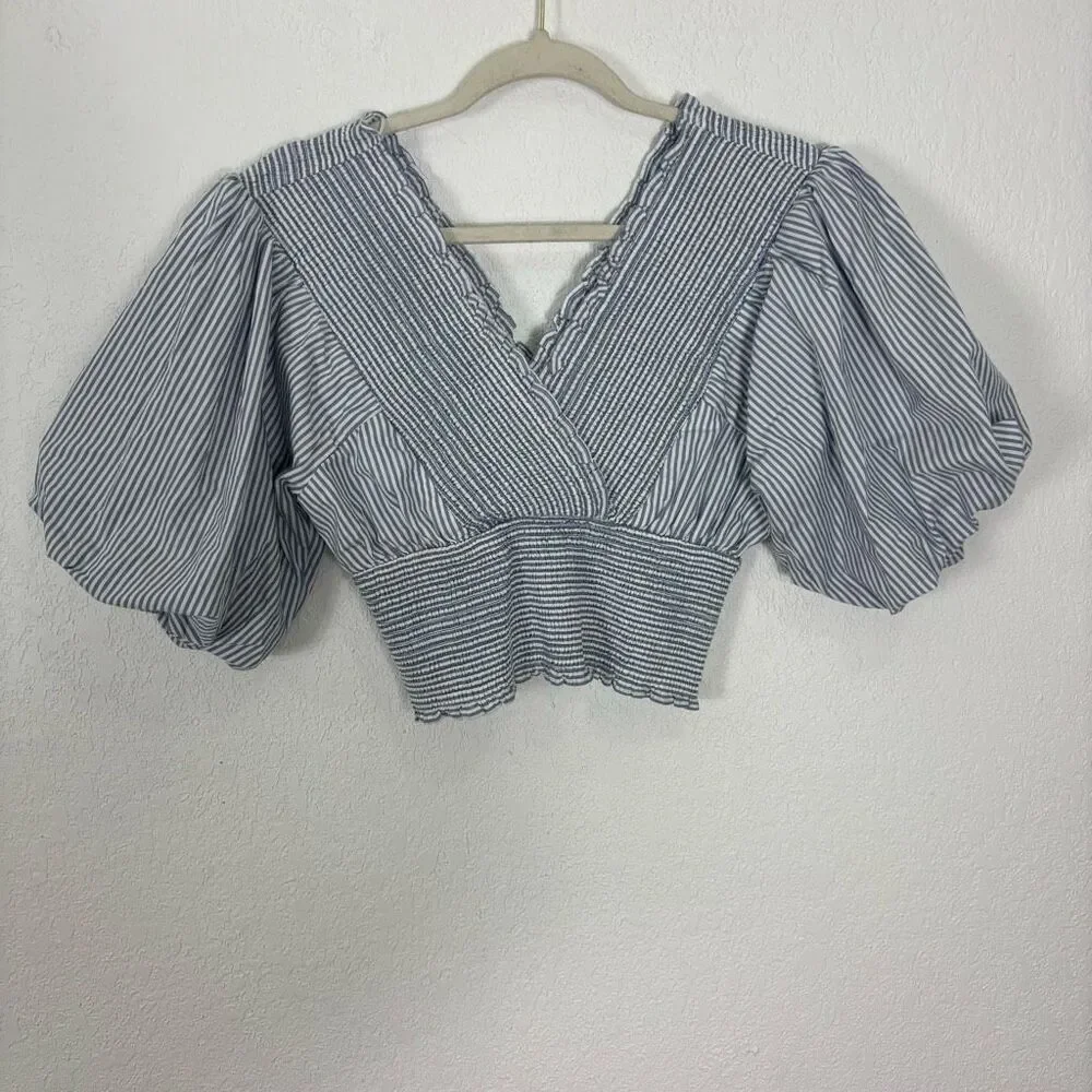 Abercrombie & Fitch Light Blue & White Striped Smocked V Neck Puff Sleeve Top M